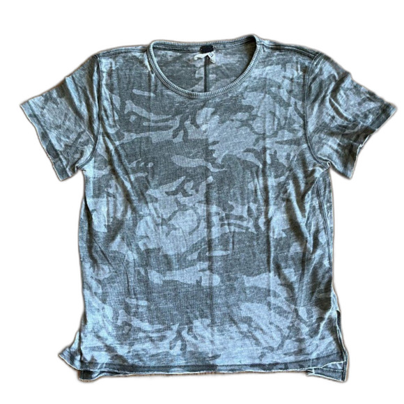 We The Free Tops - We The Free Free People Gray Green Camo T Shirt Tee Top Women's Size Small